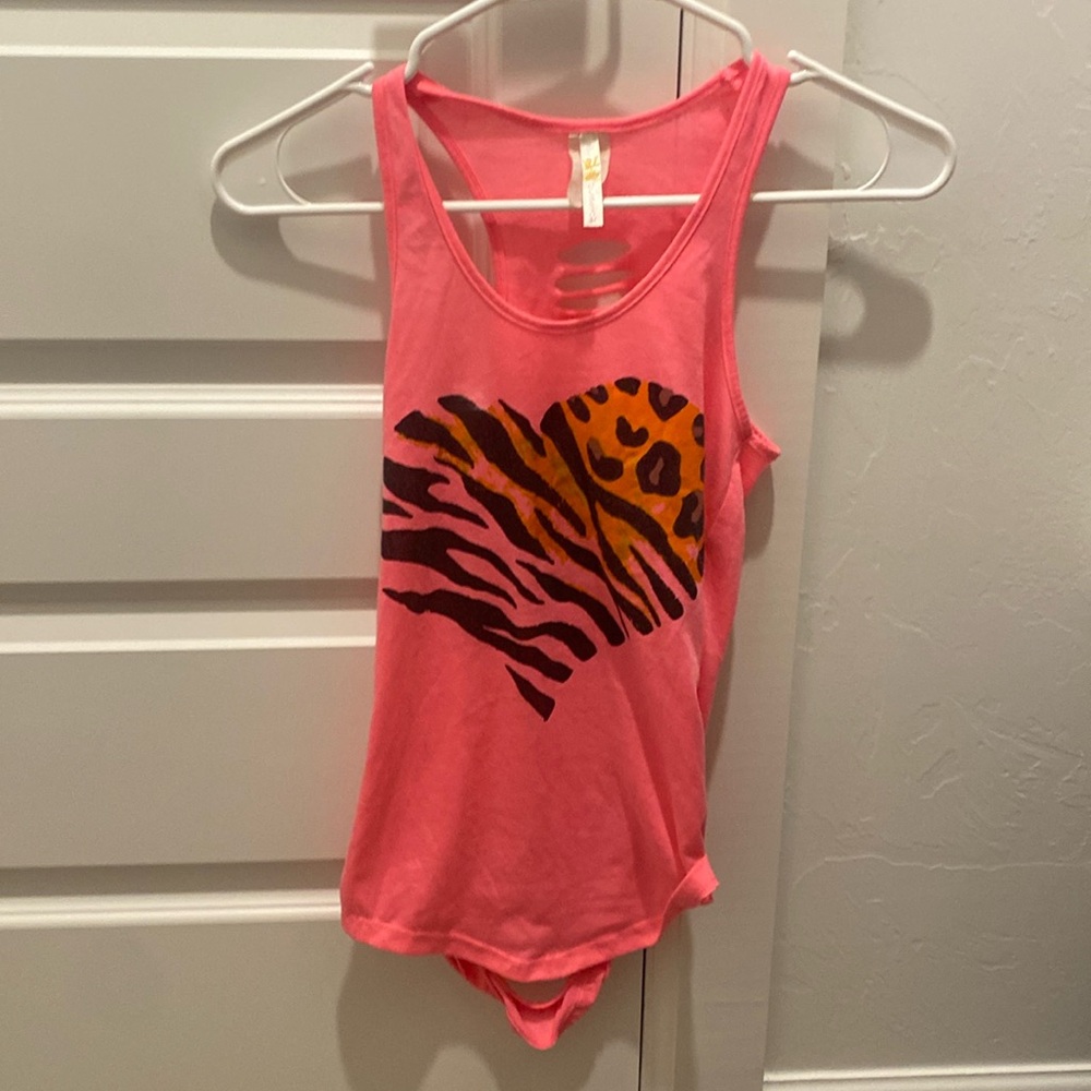 This is a hotpink ocasion tank top size small